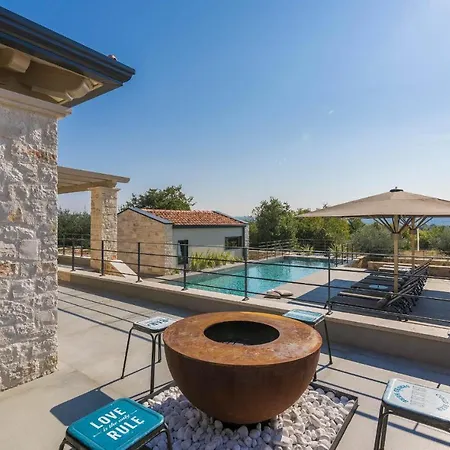 Exclusive Living Villas * Tar-Vabriga