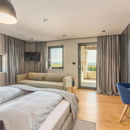 Exclusive Living Villas * Tar-Vabriga